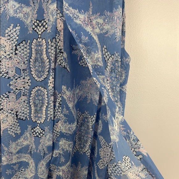 Violet + Claire Blue Turtle Patterned Blouse Sleeveless Size XL - Picture 11 of 12